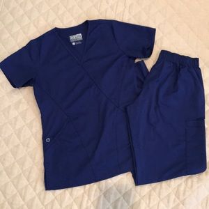 Wonderwork scrub set